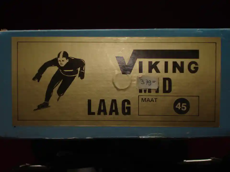 2012-02-03-06_Diversen-01_Kleding heren-viking2 (© Marens van Leunen)