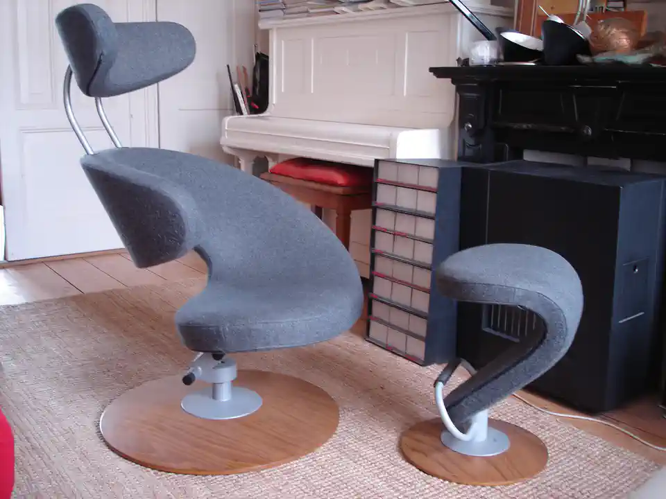 2012-09-23-04_Huis-Inrichting-01_Stoelen-stokke peel 1 (© Marens van Leunen)