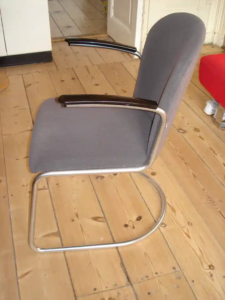 2013-11-26-04_Huis-Inrichting-01_Stoelen-DSC02438 (© Marens van Leunen)