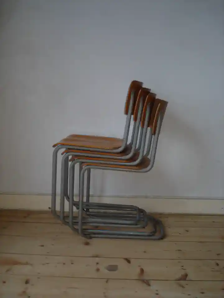 2013-12-17-04_Huis-Inrichting-01_Stoelen-DSC02498 (© Marens van Leunen)