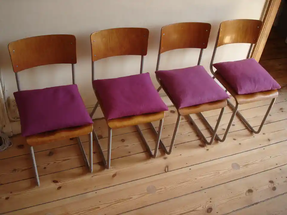 2014-08-04-04_Huis-Inrichting-01_Stoelen-DSC03055 (© Marens van Leunen)