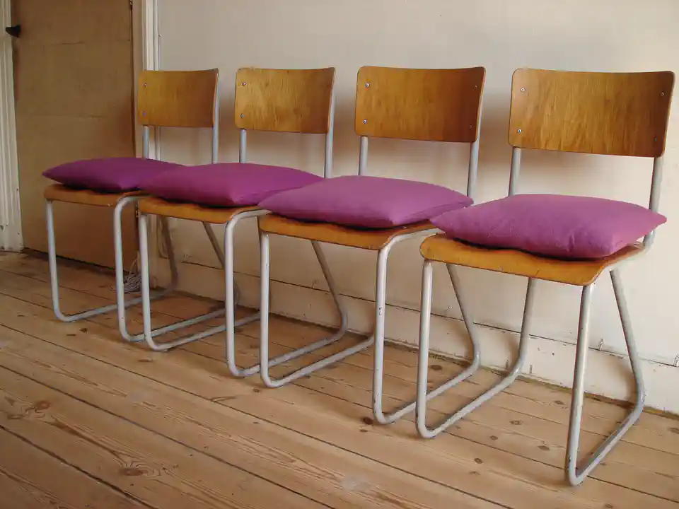 2014-08-04-04_Huis-Inrichting-01_Stoelen-DSC03058 (© Marens van Leunen)