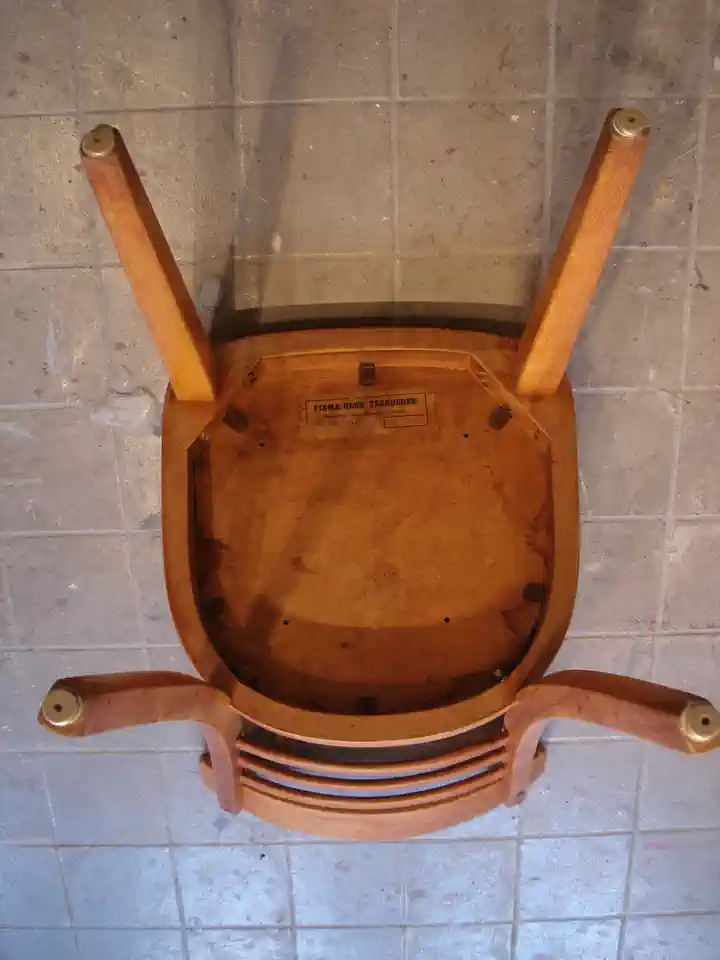 2014-08-09-04_Huis-Inrichting-01_Stoelen-DSC03080 (© Marens van Leunen)