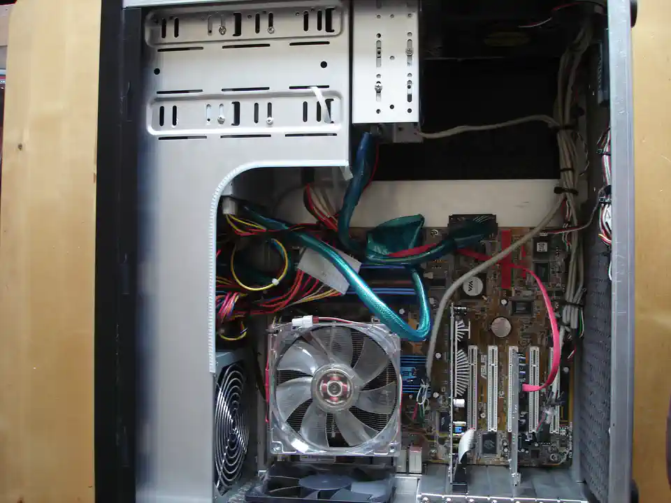2015-05-05-02_Computers en Software-02_Desktop_PC-DSC03760 (© Marens van Leunen)