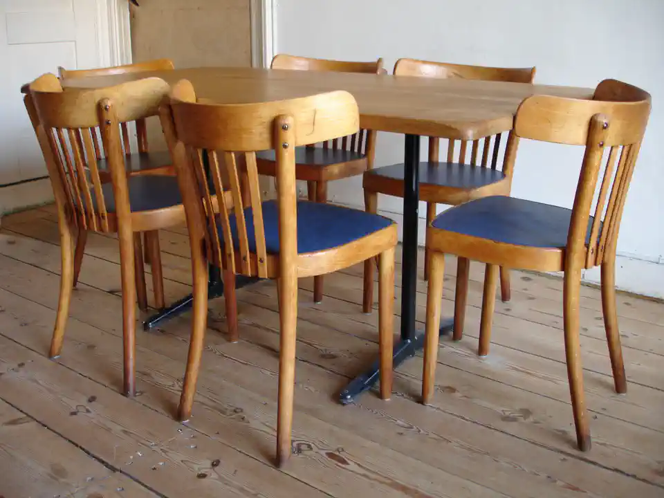 2015-07-22-04_Huis-Inrichting-01_Stoelen-DSC03508 (© Marens van Leunen)