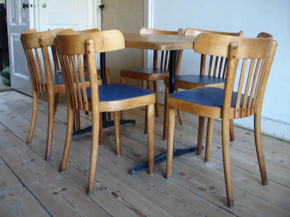 2015-07-22-04_Huis-Inrichting-01_Stoelen-DSC03510 (© Marens van Leunen)
