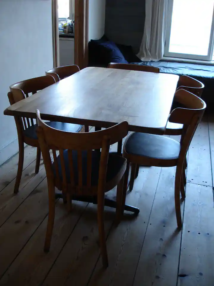 2015-07-22-04_Huis-Inrichting-01_Stoelen-DSC03512 (© Marens van Leunen)