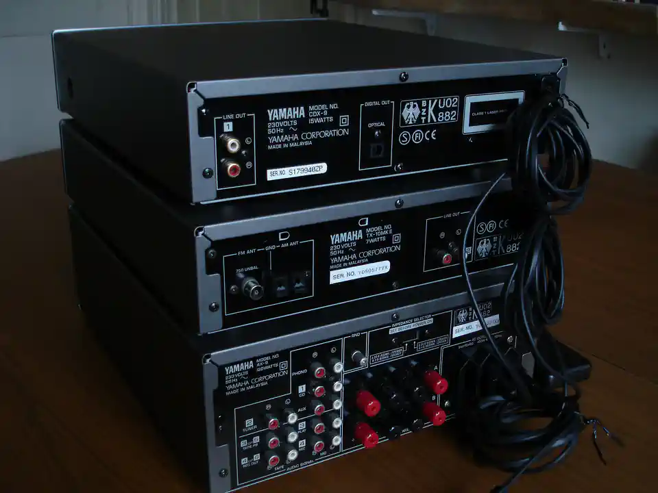 2017-03-06-01_Audio, Tv en Foto-06_Stereo-set-DSC04238 (© Marens van Leunen)