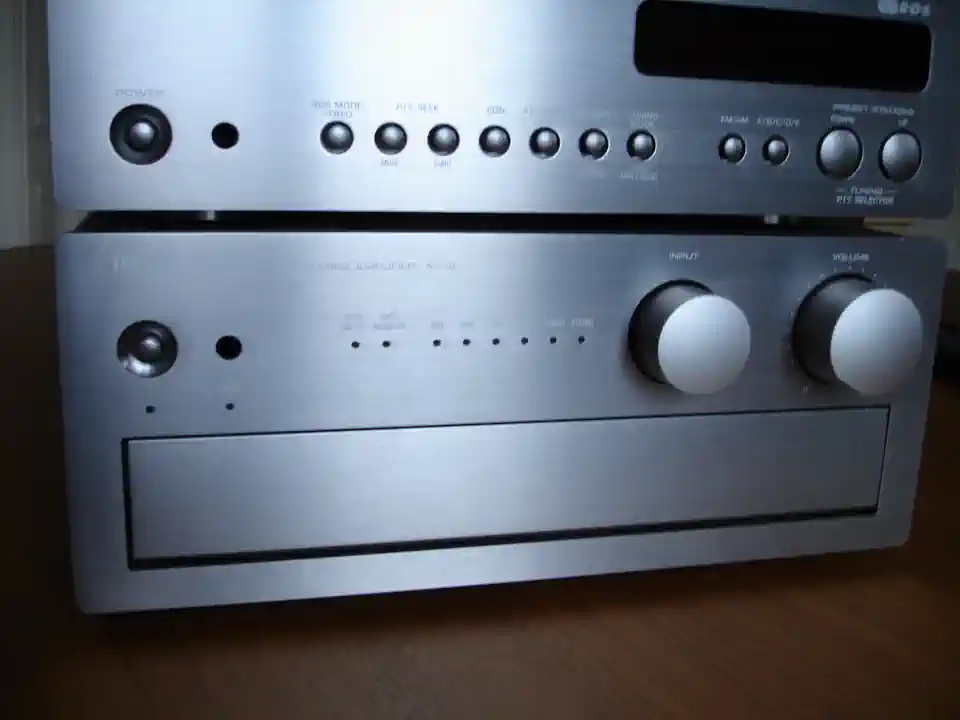 2017-03-06-01_Audio, Tv en Foto-06_Stereo-set-DSC04244 (© Marens van Leunen)