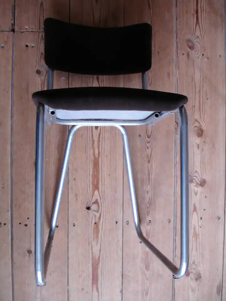 2017-10-04-04_Huis-Inrichting-01_Stoelen-DSC04355 (© Marens van Leunen)