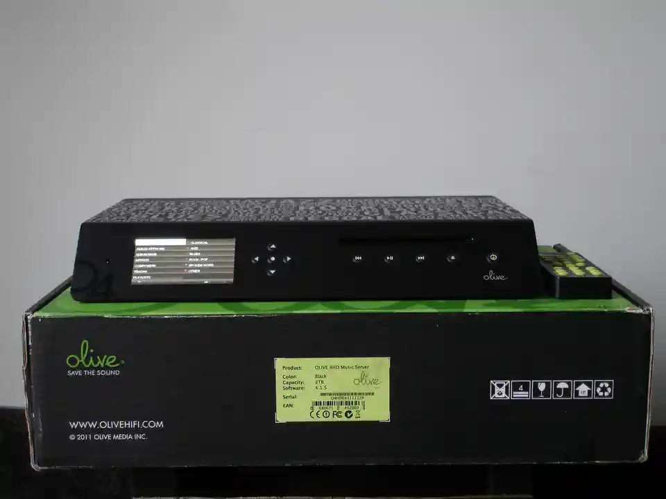 2019-01-27-01_Audio, Tv en Foto-03_Versterkers en receivers-DSC04906 (© Marens van Leunen)