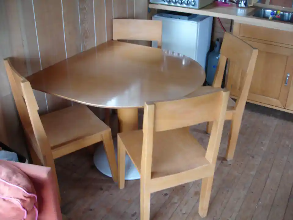 2019-10-06-04_Huis-Inrichting-01_Stoelen-DSC05139 (© Marens van Leunen)