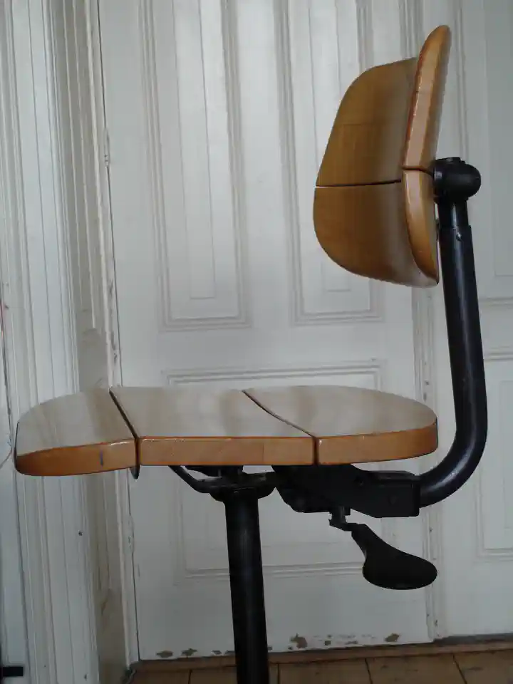 2020-02-25-04_Huis-Inrichting-01_Stoelen-DSC05480 (© Marens van Leunen)