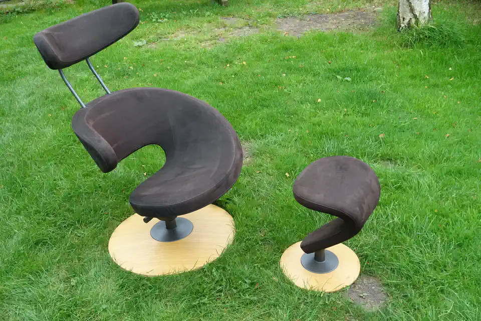 2021-09-15-04_Huis-Inrichting-01_Stoelen-DSC03537 (© Marens van Leunen)