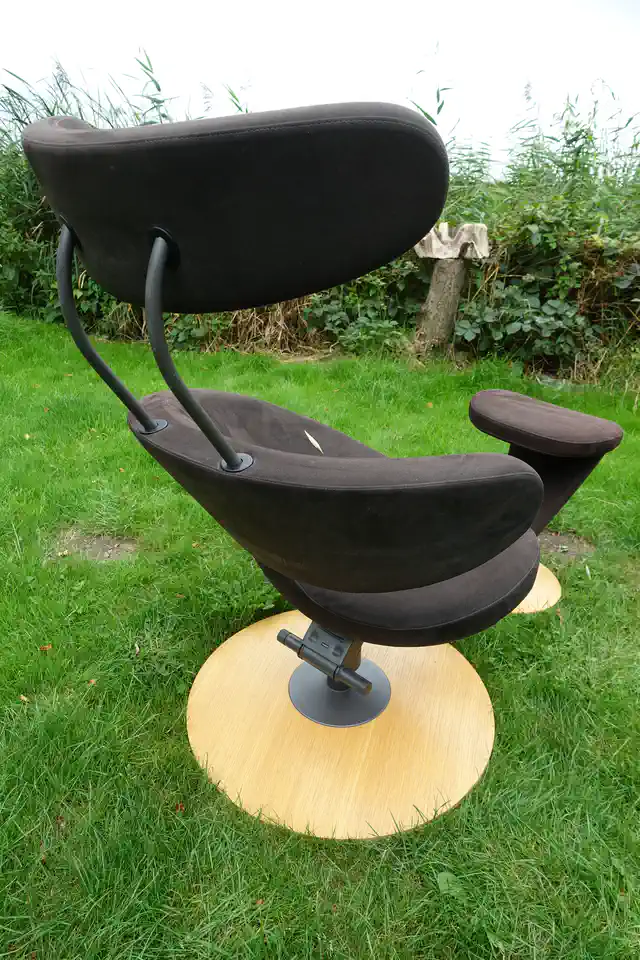 2021-09-15-04_Huis-Inrichting-01_Stoelen-DSC03541 (© Marens van Leunen)