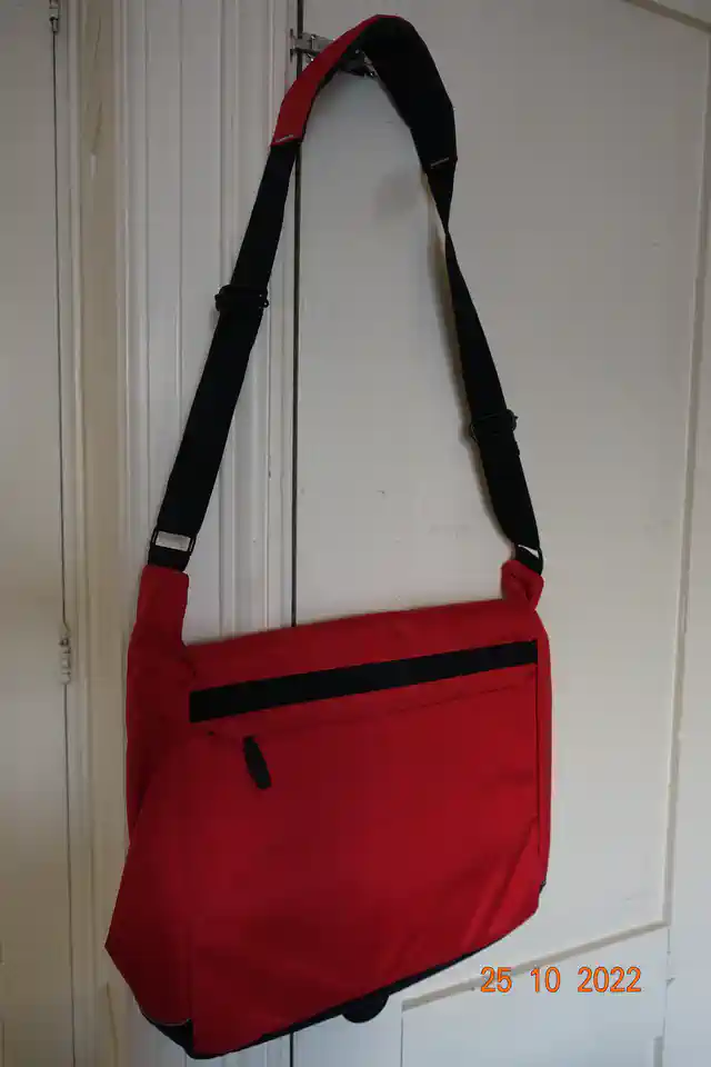 2022-10-25-06_Diversen-01_Kleding heren-DSC04280 (© Marens van Leunen)